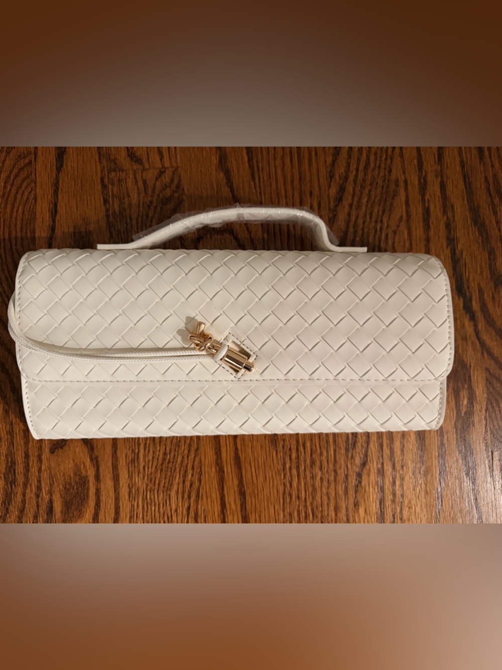 FEW MODA
East West Clutch with Crossbody Strap (Cream)